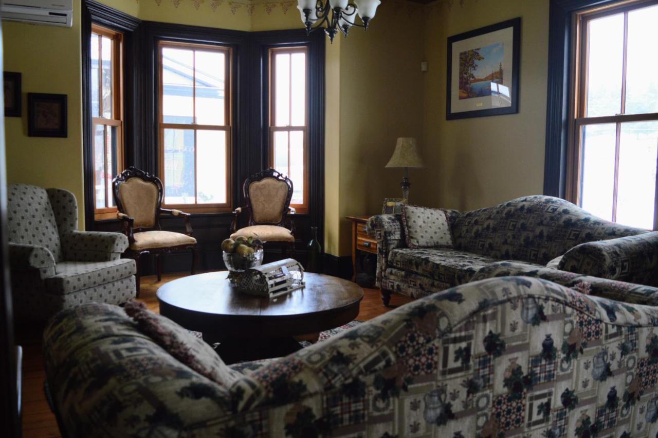 Magnetic Hill Winery Hotell Moncton Exteriör bild