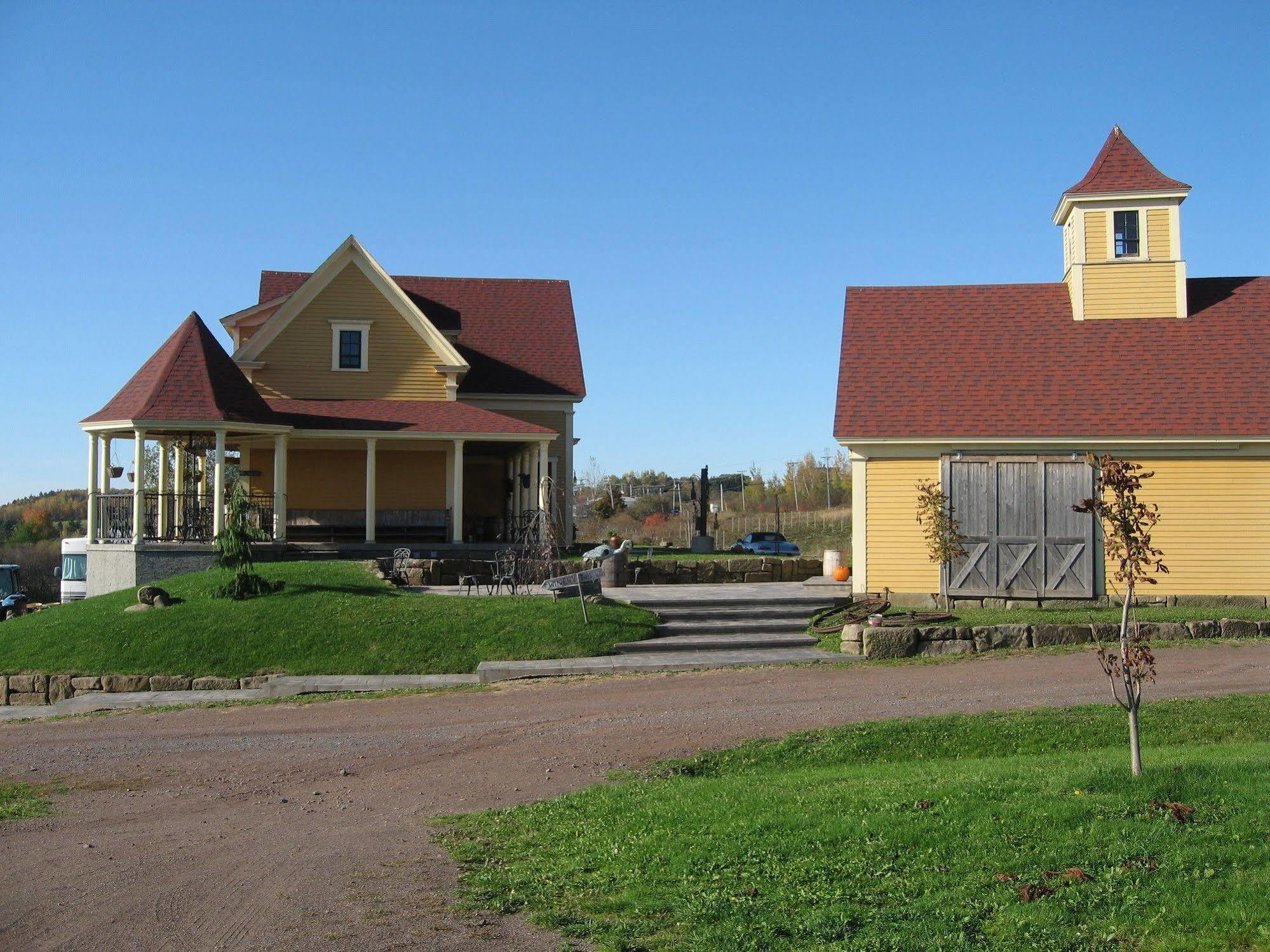 Magnetic Hill Winery Hotell Moncton Exteriör bild